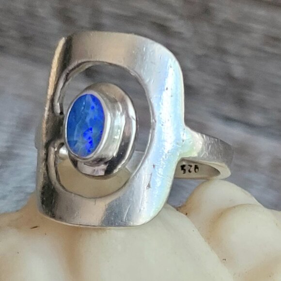 Vintage Sterling Silver and Sodalite Ring - Picture 3 of 6